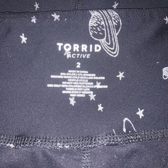 Torrid 'Space Jam' Black Active Leggings Size 2 - Picture 8 of 8